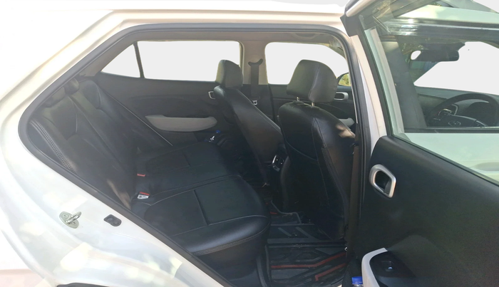 2023 Hyundai VENUE S PLUS 1.5 CRDI, Diesel, Manual, 22,895 km, interior