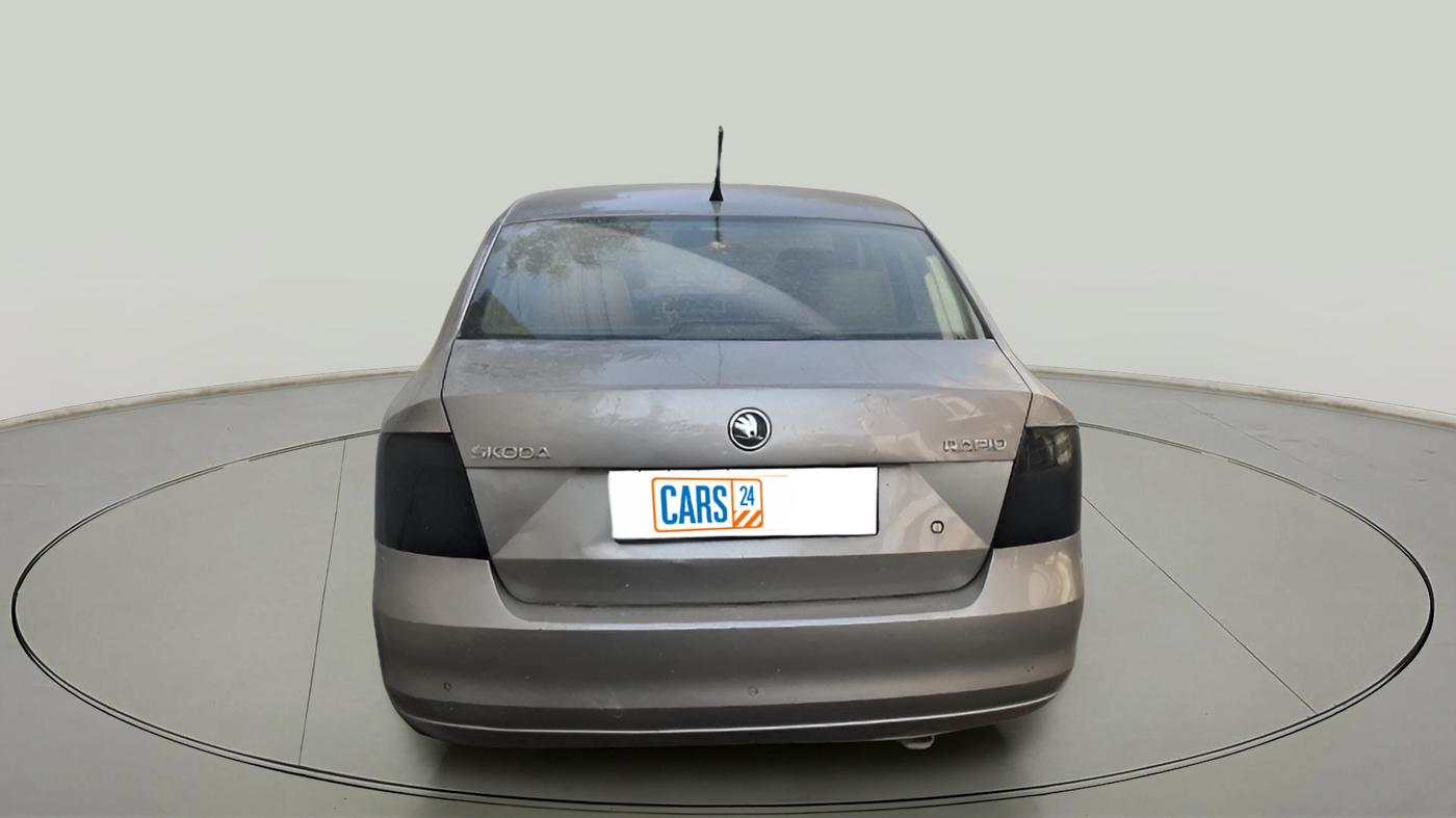 2015 Skoda Rapid 1.5 TDI CR AMBITION PLUS, Diesel, Manual, 1,50,489 km, exterior