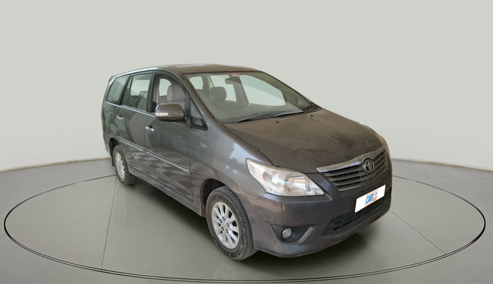 2012 Toyota Innova VX 2.5 8 STR, Diesel, Manual, 2,18,871 km, exterior