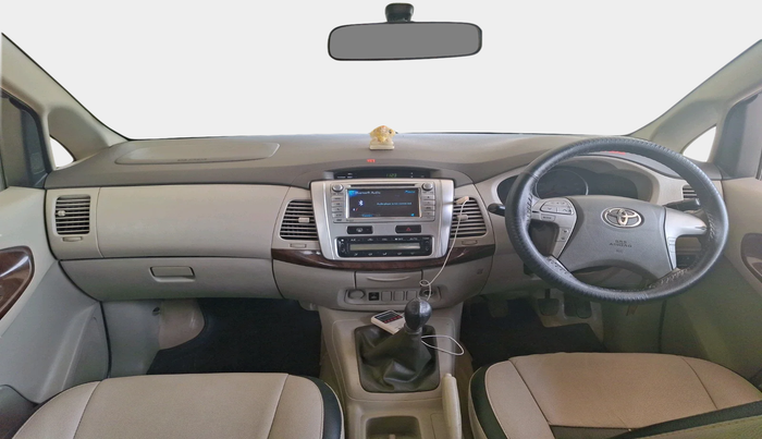 2012 Toyota Innova VX 2.5 8 STR, Diesel, Manual, 2,18,871 km, interior