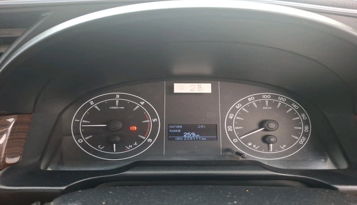 2021 Toyota Innova Crysta 2.4 G 8 STR, Diesel, Manual, 2,39,111 km, interior