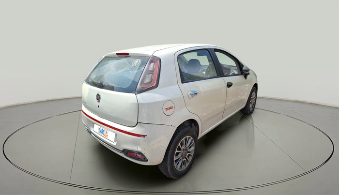 2015 Fiat Punto EVO EMOTION 1.3 MULTIJET, Diesel, Manual, 1,91,452 km, exterior