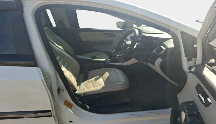 2022 Tata ALTROZ XZ PLUS DIESEL, Diesel, Manual, 1,21,798 km, interior