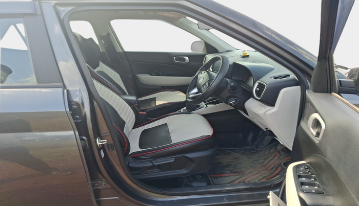 2024 Hyundai VENUE S(O) 1.2, Petrol, Manual, 19,601 km, interior