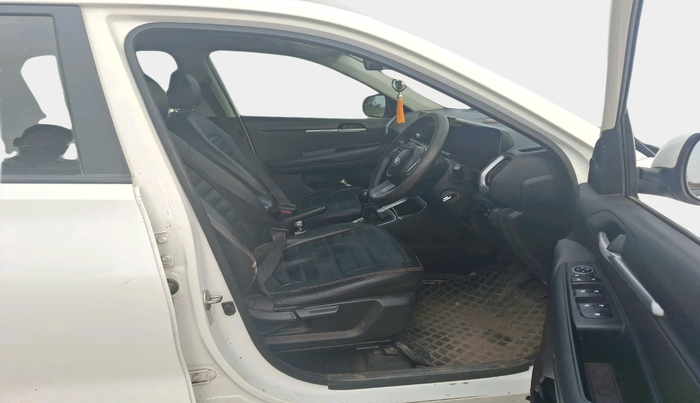 2020 KIA SONET HTK PLUS 1.2, Petrol, Manual, 1,25,720 km, interior