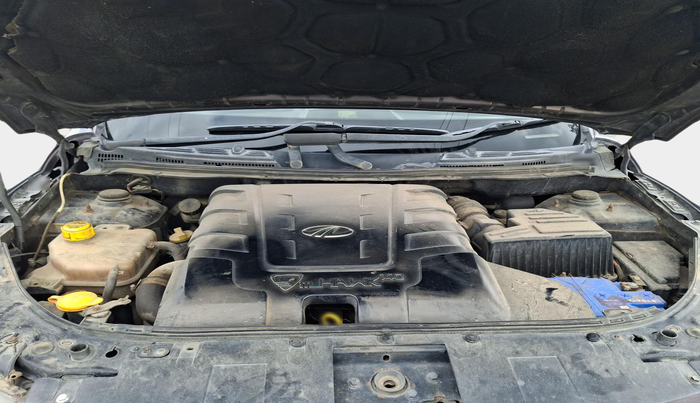 2015 Mahindra XUV500 W8, Diesel, Manual, 1,19,007 km, exterior