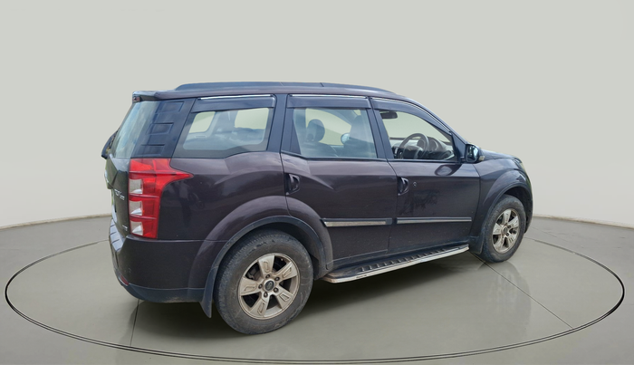 2015 Mahindra XUV500 W8, Diesel, Manual, 1,19,007 km, exterior