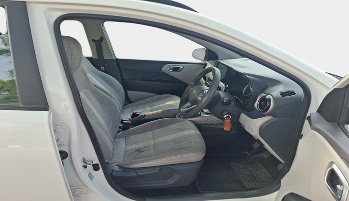 2022 Hyundai GRAND I10 NIOS SPORTZ 1.2 KAPPA VTVT CNG, Petrol, Manual, 31,852 km, interior