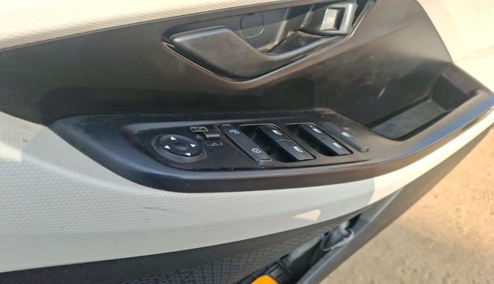 2021 Hyundai Creta E 1.5 PETROL, Petrol, Manual, 99,167 km, interior