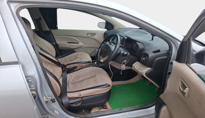 2019 Hyundai NEW SANTRO SPORTZ MT, Petrol, Manual, 1,24,706 km, interior