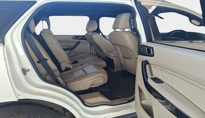 2019 Ford Endeavour TITANIUM PLUS 2.2 4X2 AT SUNROOF, Diesel, Automatic, 1,11,726 km, interior
