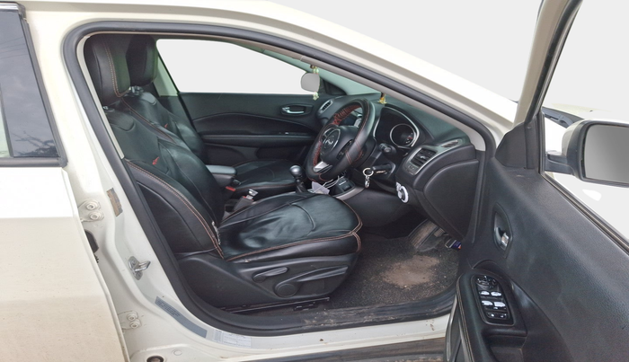 2018 Jeep Compass SPORT 2.0 DIESEL, Diesel, Manual, 1,58,192 km, interior