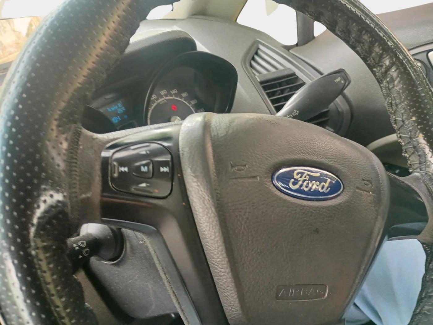 2017 Ford Ecosport TREND+ 1.5L DIESEL, Diesel, Manual, 85,000 km, interior