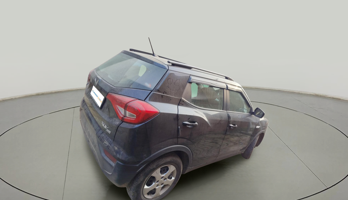 2024 Mahindra XUV300 W6 1.2 PETROL, Petrol, Manual, 20,376 km, exterior