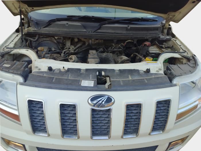 2016 Mahindra TUV300 T8, Diesel, Manual, 56,622 km, exterior