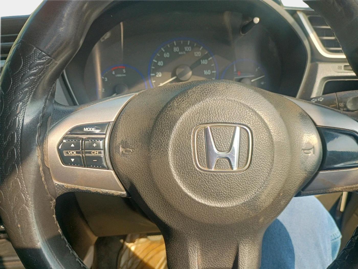 2016 Honda Amaze 1.5L I-DTEC S, Diesel, Manual, 2,74,165 km, interior