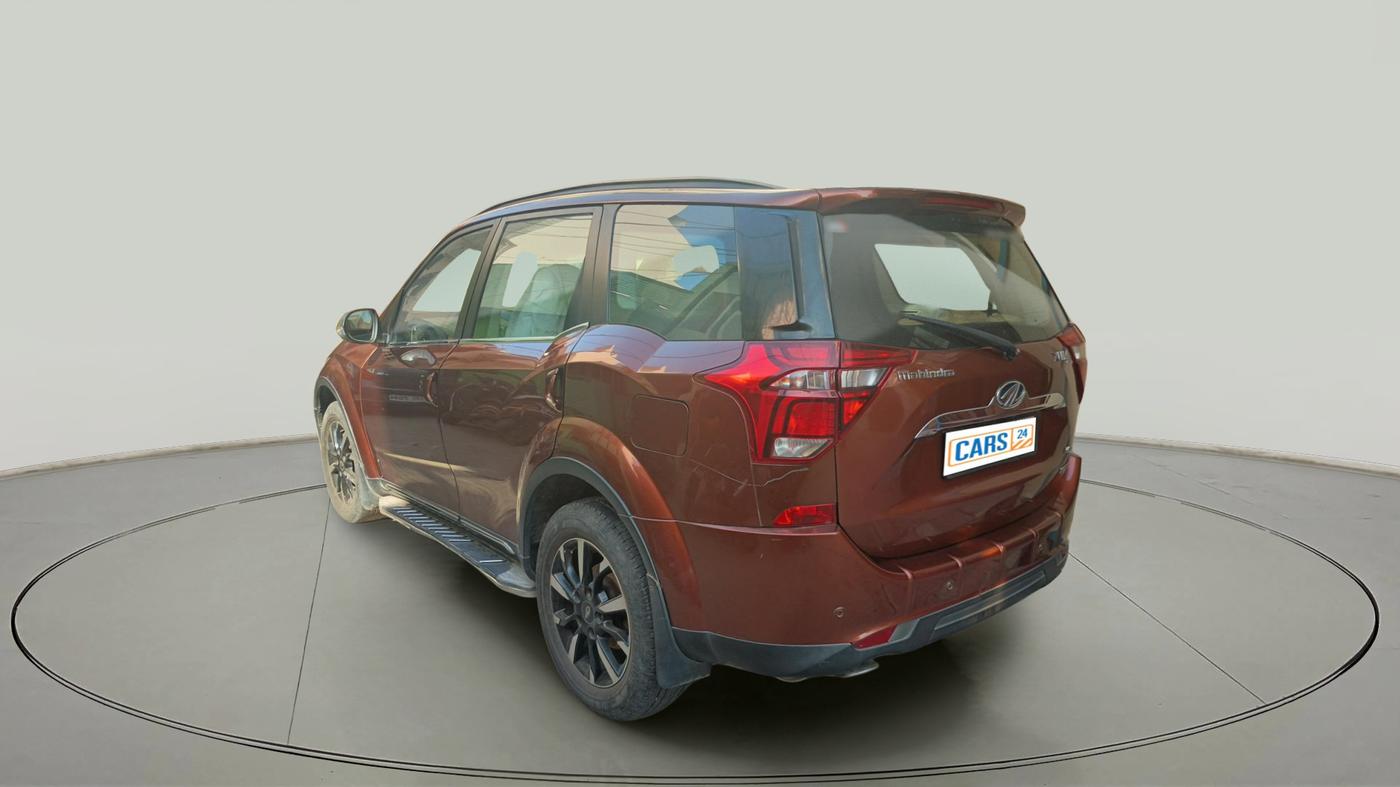2019 Mahindra XUV500 W11 AT, Diesel, Automatic, 72,162 km, exterior