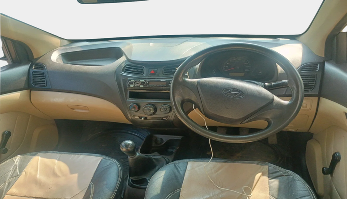 2013 Hyundai Eon D-LITE+, CNG, Manual, 1,05,766 km, interior