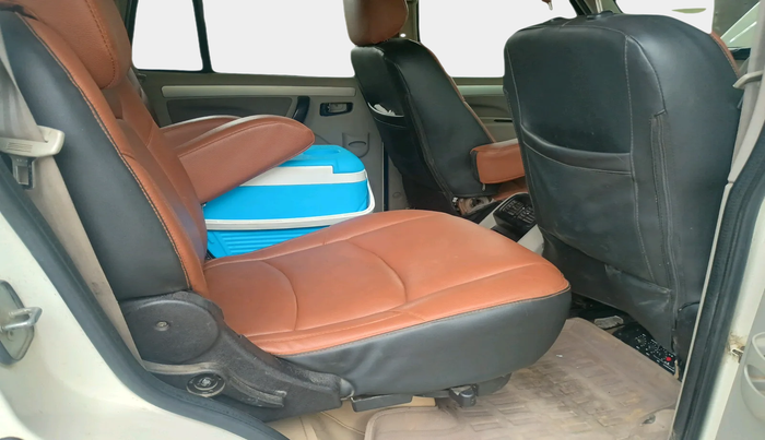 2017 Mahindra Scorpio S10 1.99, Diesel, Manual, 1,28,277 km, interior