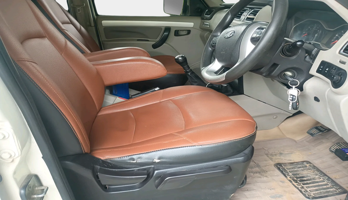 2017 Mahindra Scorpio S10 1.99, Diesel, Manual, 1,28,277 km, interior