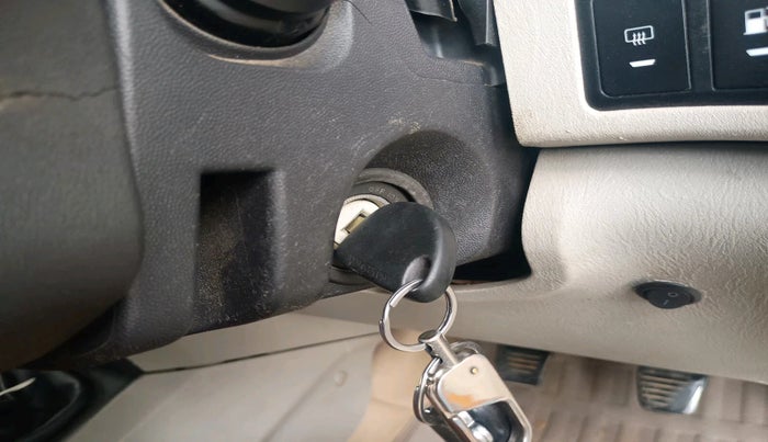 2017 Mahindra Scorpio S10 1.99, Diesel, Manual, 1,28,277 km, interior