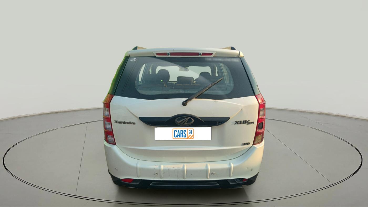 2015 Mahindra XUV500 W6, Diesel, Manual, 1,20,505 km, exterior