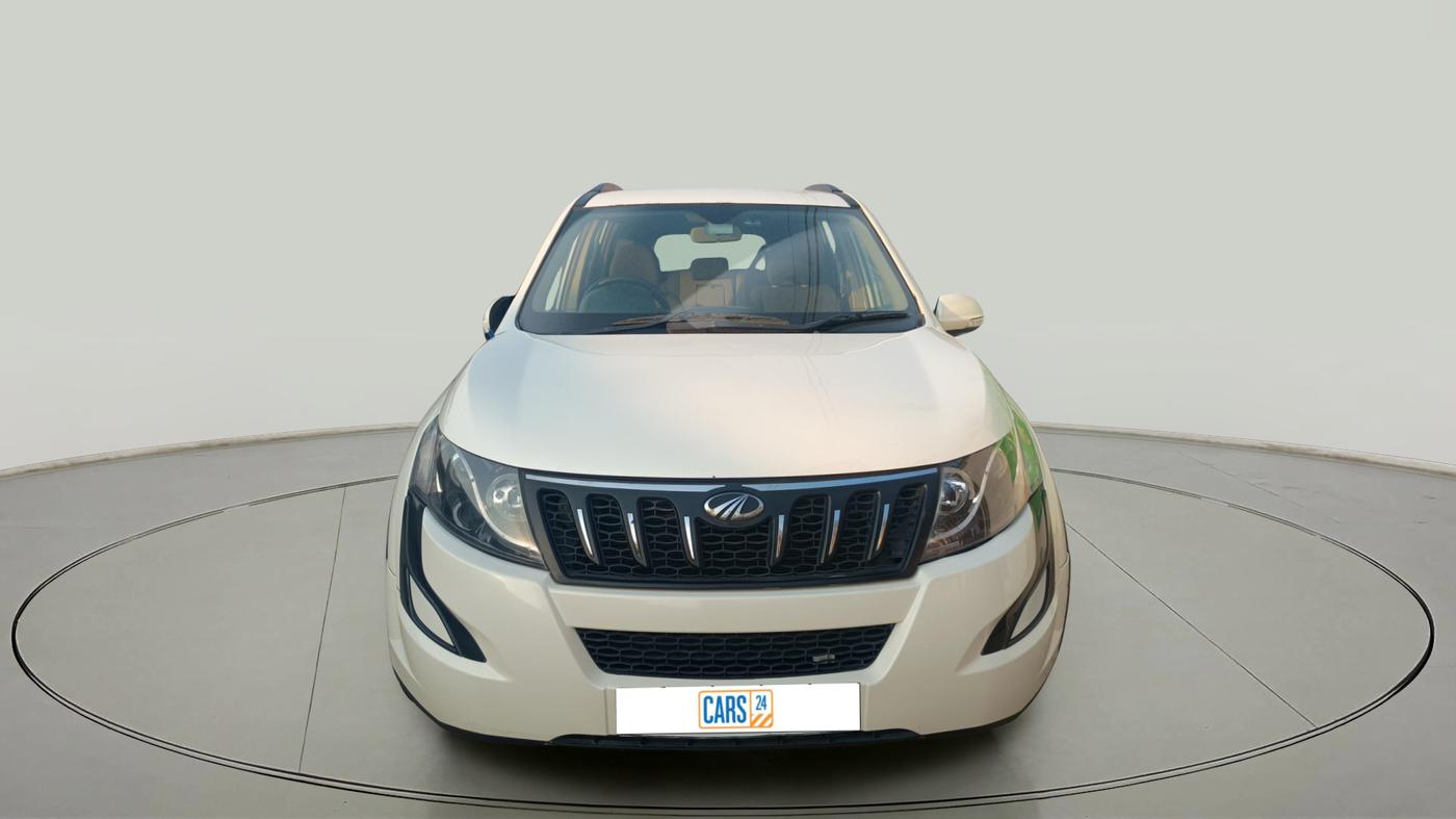 2015 Mahindra XUV500 W6, Diesel, Manual, 1,20,505 km, exterior