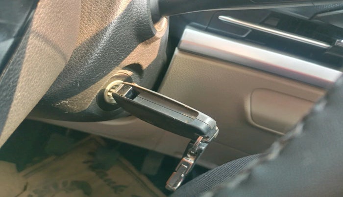 2022 KIA CARENS PREMIUM 1.4 PETROL 7 STR, Petrol, Manual, 48,892 km, interior