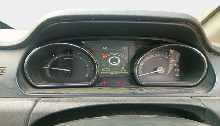 2017 Tata Hexa XT 4X2 7 STR, Diesel, Manual, 1,44,160 km, interior