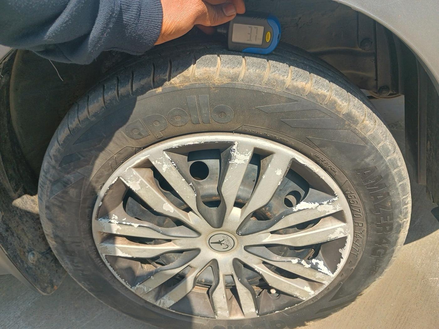 2017 Maruti Wagon R 1.0 VXI, Petrol, Manual, 94,767 km, tyre