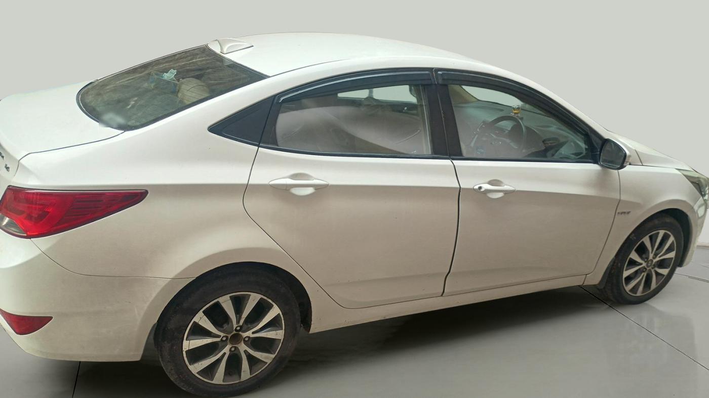 2016 Hyundai Verna 1.6 VTVT SX, Petrol, Manual, 50,816 km, exterior
