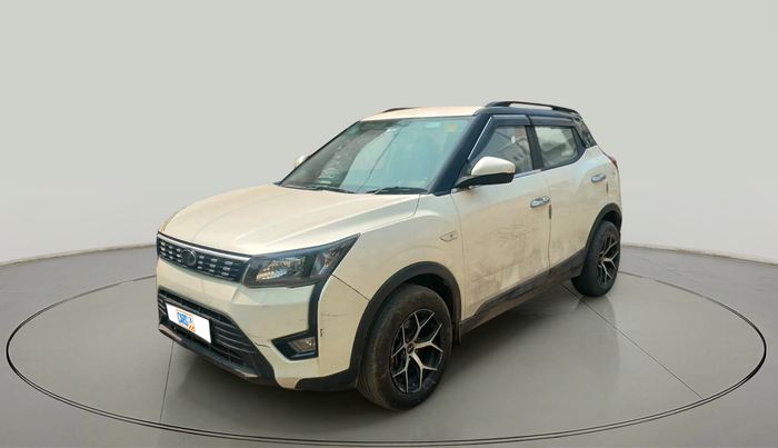 2019 Mahindra XUV300 W6 1.5 DIESEL, Diesel, Manual, 1,08,477 km, exterior