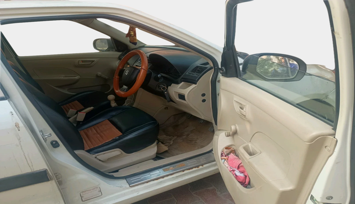 2014 Maruti Swift Dzire LXI, Petrol, Manual, 89,817 km, interior
