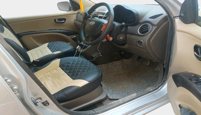 2012 Hyundai i10 MAGNA 1.1, Petrol, Manual, 1,14,373 km, interior