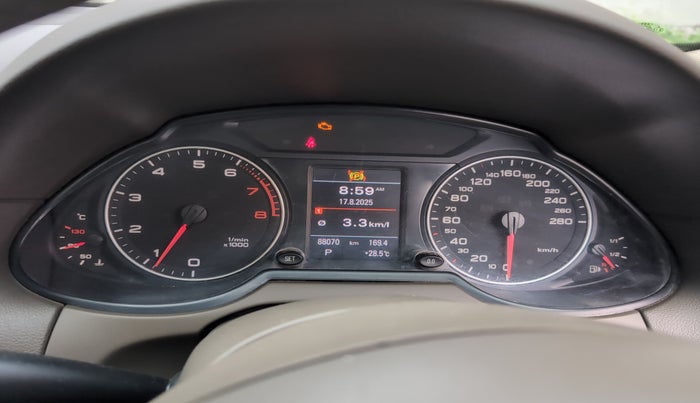 2011 Audi Q5 2.0 TFSI QUATTRO, Petrol, Automatic, 88,070 km, interior