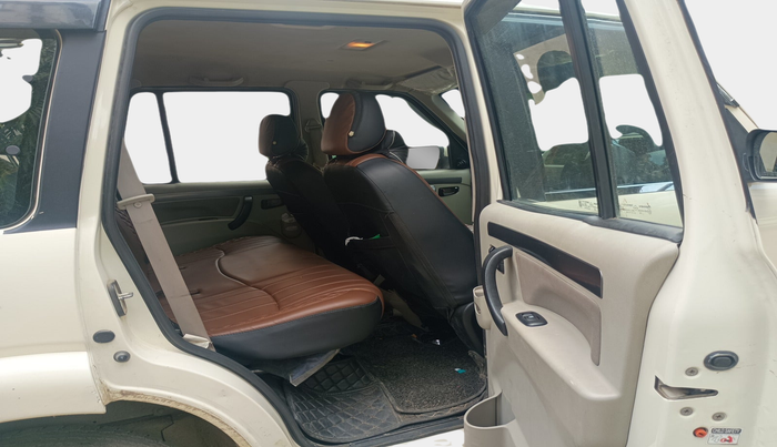2021 Mahindra Scorpio S5, Diesel, Manual, 65,227 km, interior
