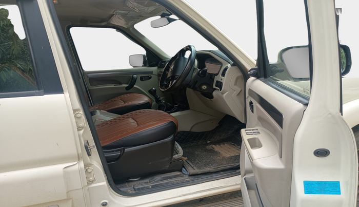2021 Mahindra Scorpio S5, Diesel, Manual, 65,227 km, interior