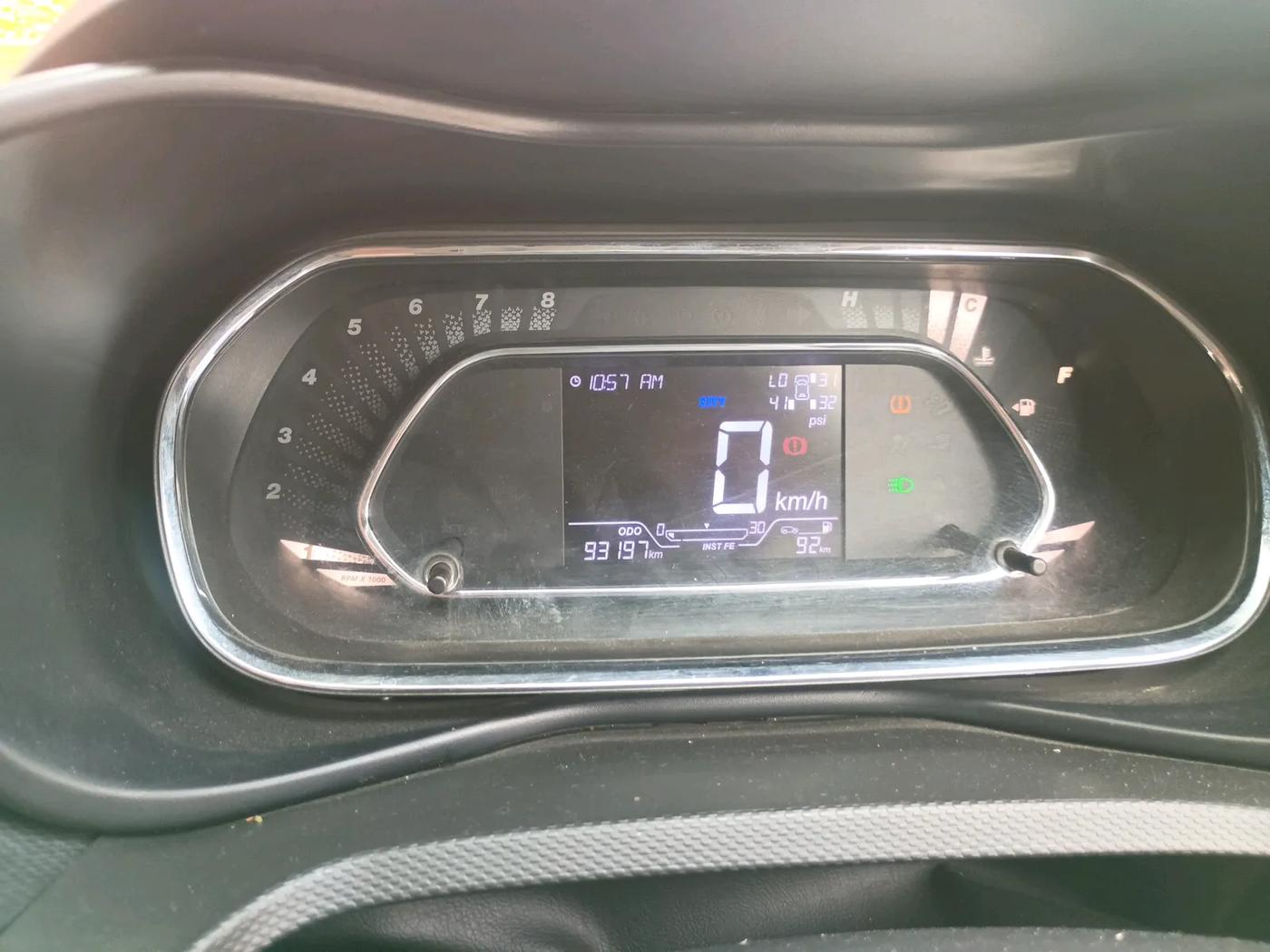 2022 Tata NEXON XZ PLUS PETROL SUNROOF, Petrol, Manual, 93,197 km, interior