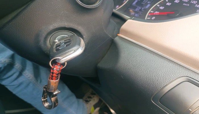 2019 Hyundai Elite i20 MAGNA PLUS 1.2, Petrol, Manual, 1,25,783 km, interior