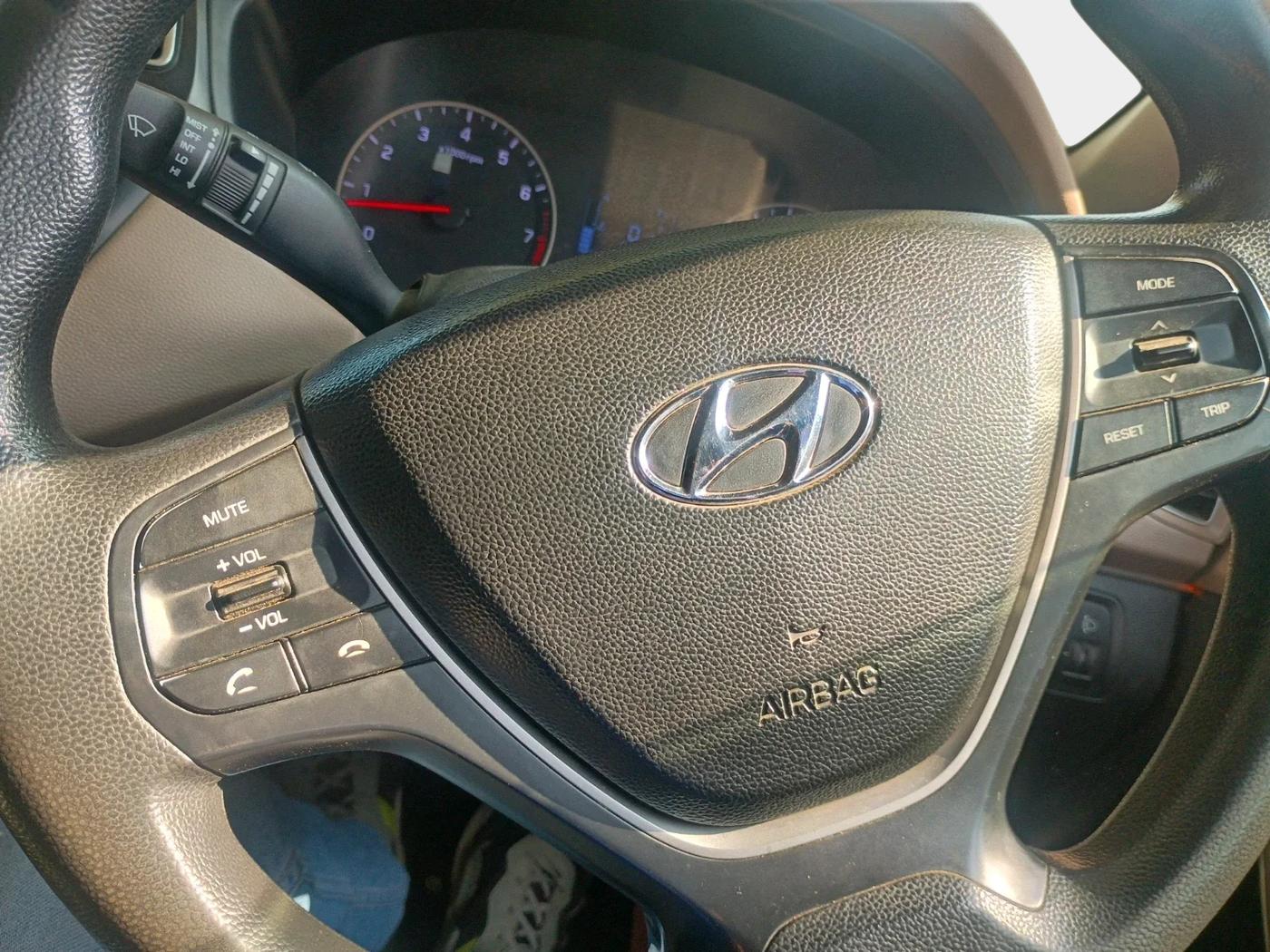 2019 Hyundai Elite i20 MAGNA PLUS 1.2, Petrol, Manual, 1,25,783 km, interior