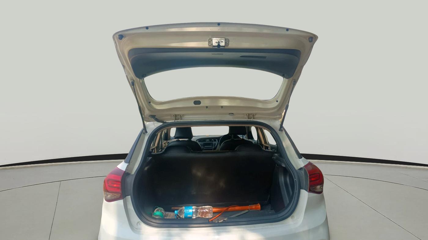 2018 Hyundai Elite i20 MAGNA EXECUTIVE 1.4 CRDI, Diesel, Manual, 88,750 km, exterior