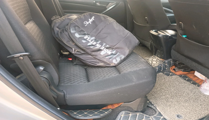 2019 Toyota Innova Crysta 2.4 G 7 STR, Diesel, Manual, 62,381 km, interior