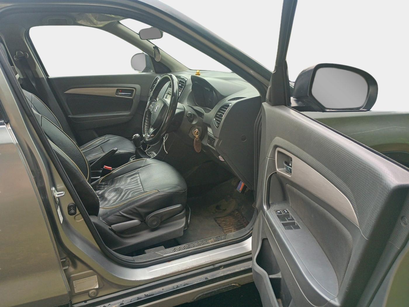 2017 Maruti Vitara Brezza ZDI, Diesel, Manual, 1,13,130 km, interior