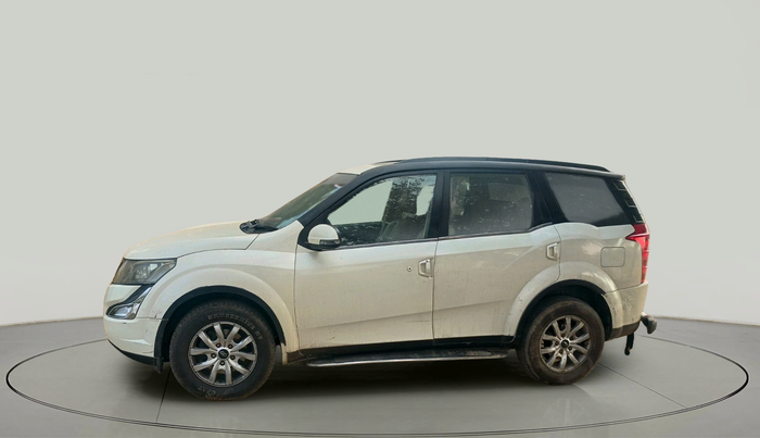 2015 Mahindra XUV500 W10, Diesel, Manual, 88,270 km, exterior