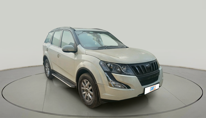 2015 Mahindra XUV500 W10, Diesel, Manual, 88,270 km, exterior