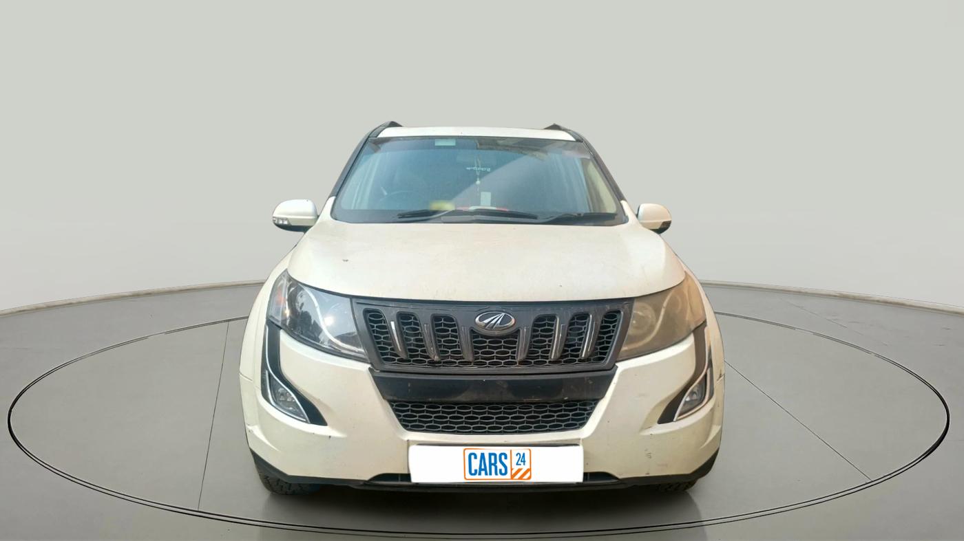 2015 Mahindra XUV500 W10, Diesel, Manual, 88,500 km, exterior