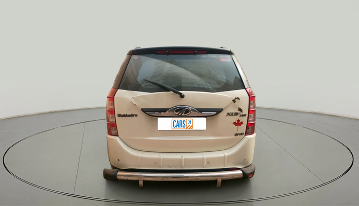 2015 Mahindra XUV500 W10, Diesel, Manual, 88,270 km, exterior