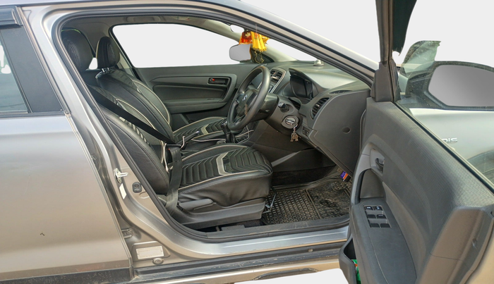 2017 Maruti Vitara Brezza VDI (O), Diesel, Manual, 48,357 km, interior