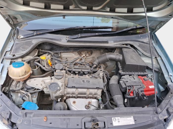 2010 Volkswagen Polo COMFORTLINE 1.2L PETROL, Petrol, Manual, 1,04,590 km, exterior