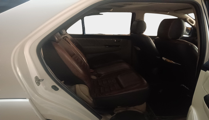 2016 Toyota Fortuner 3.0 4X2 MT, Diesel, Manual, 1,29,759 km, interior